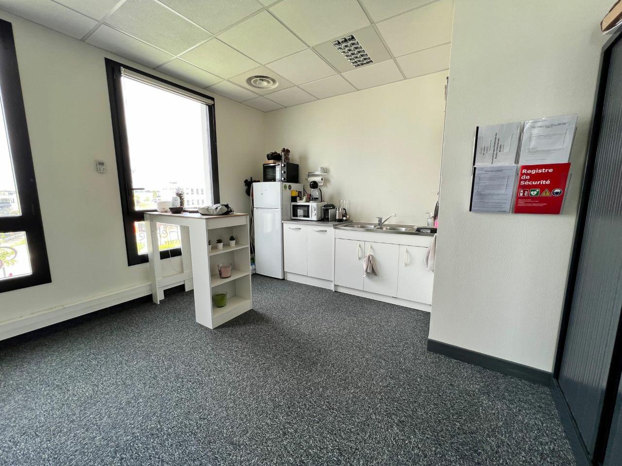 Bureau Saint-Priest 233m² Location bureau Saint-Priest Rhône OLBUR2207096 8